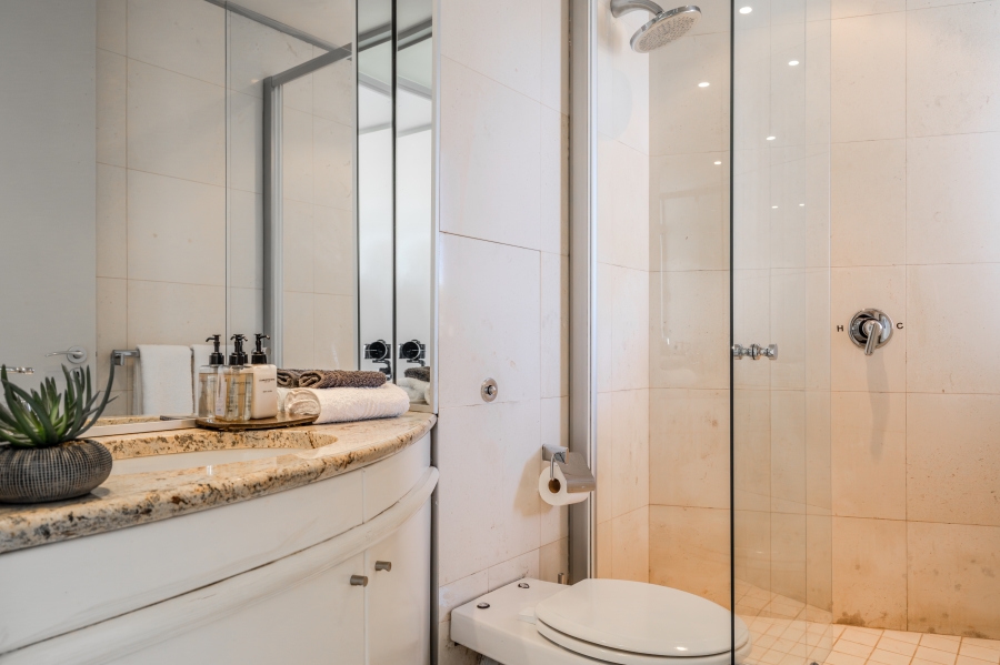 8 Bedroom Property for Sale in Camps Bay Western Cape